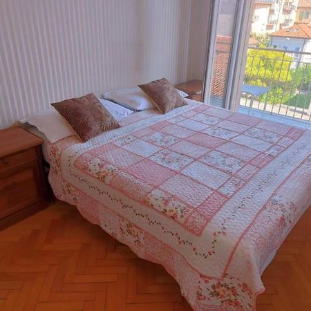 Linda'S Apparment Rooms Местре Экстерьер фото